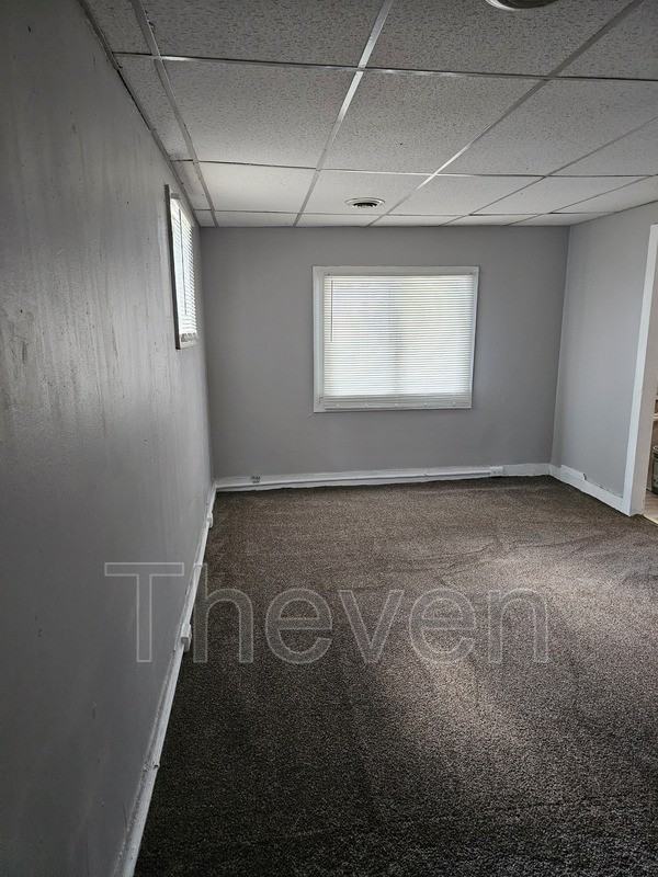 107 Titus Ave - Photo 3 of 16