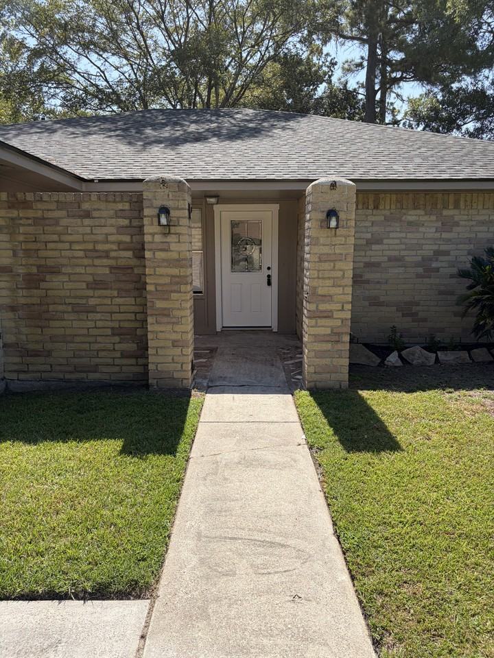 17518 Mallett St - Photo 2 of 10