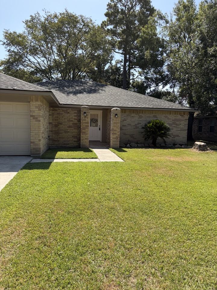 17518 Mallett St - Photo 5 of 10