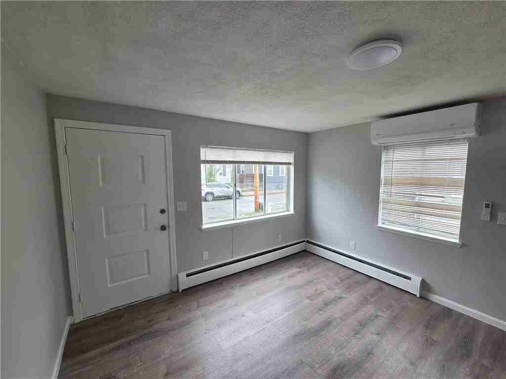 15 Barrows St ##C - Photo 3 of 20