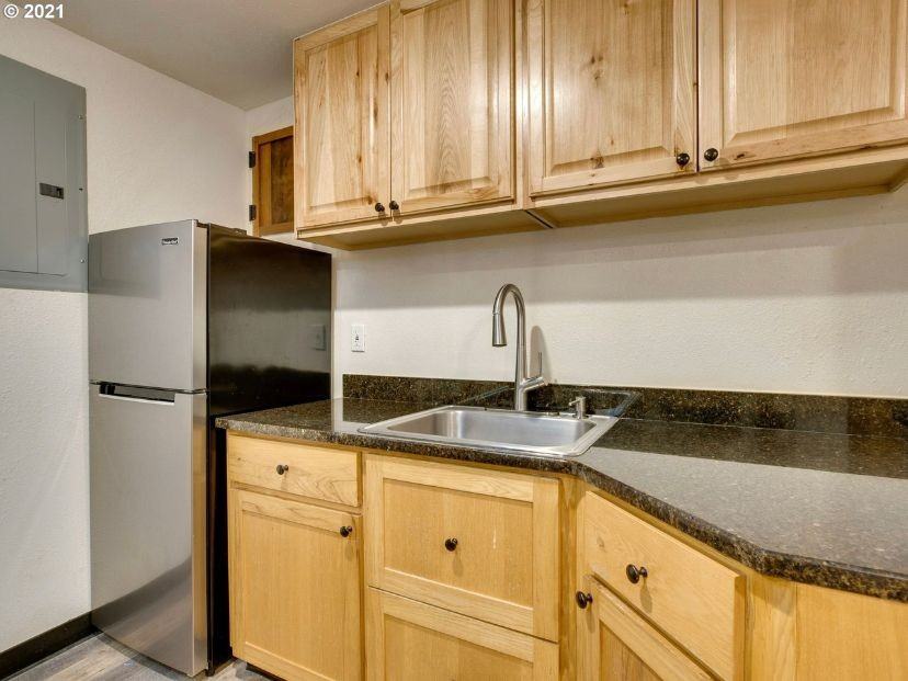 6524 Se 87th Ave - Photo 6 of 7
