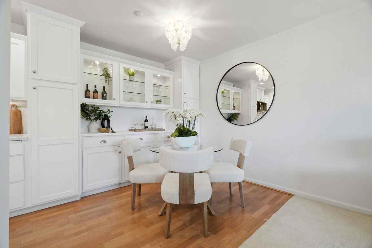 73 3rd St - Photo 5 of 25