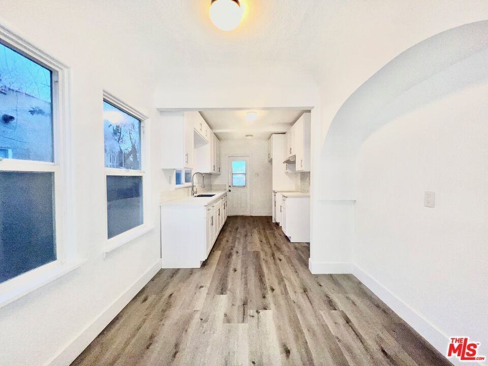 5590 Lemon Ave - Photo 2 of 4