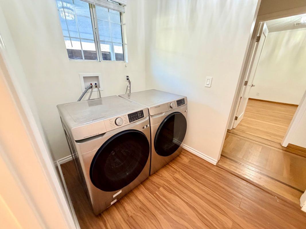 5622 Aldama St - Photo 5 of 22