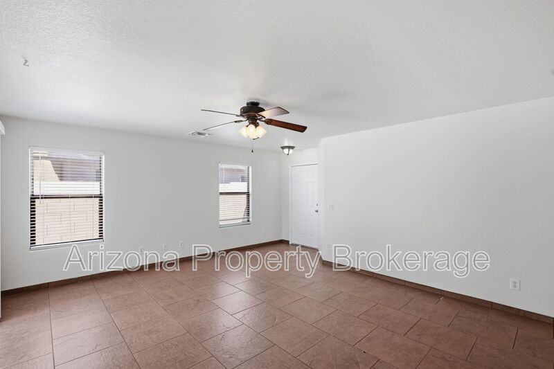 10249 E Calypso Ave - Photo 5 of 30