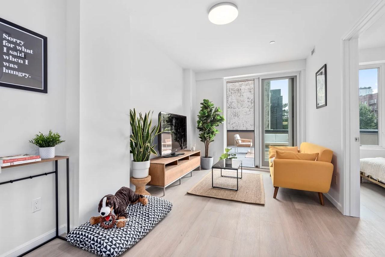 10 Lenox Rd #21H - Photo 4 of 5