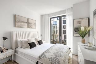 504 W 45th St #32A - Photo 1 of 1
