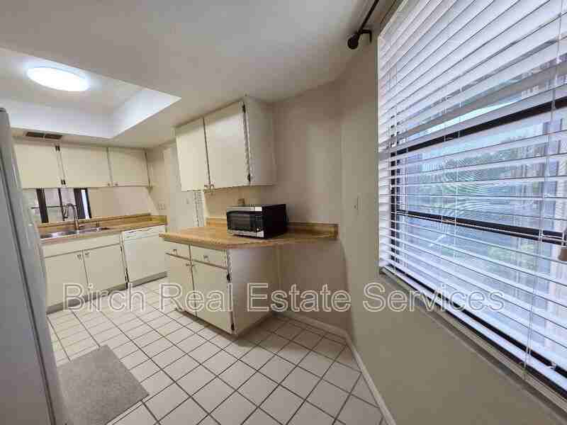 2131 Ridge Rd S - Photo 4 of 22