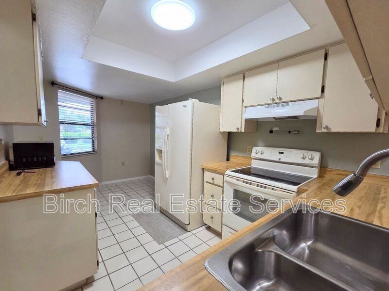 2131 Ridge Rd S - Photo 5 of 22