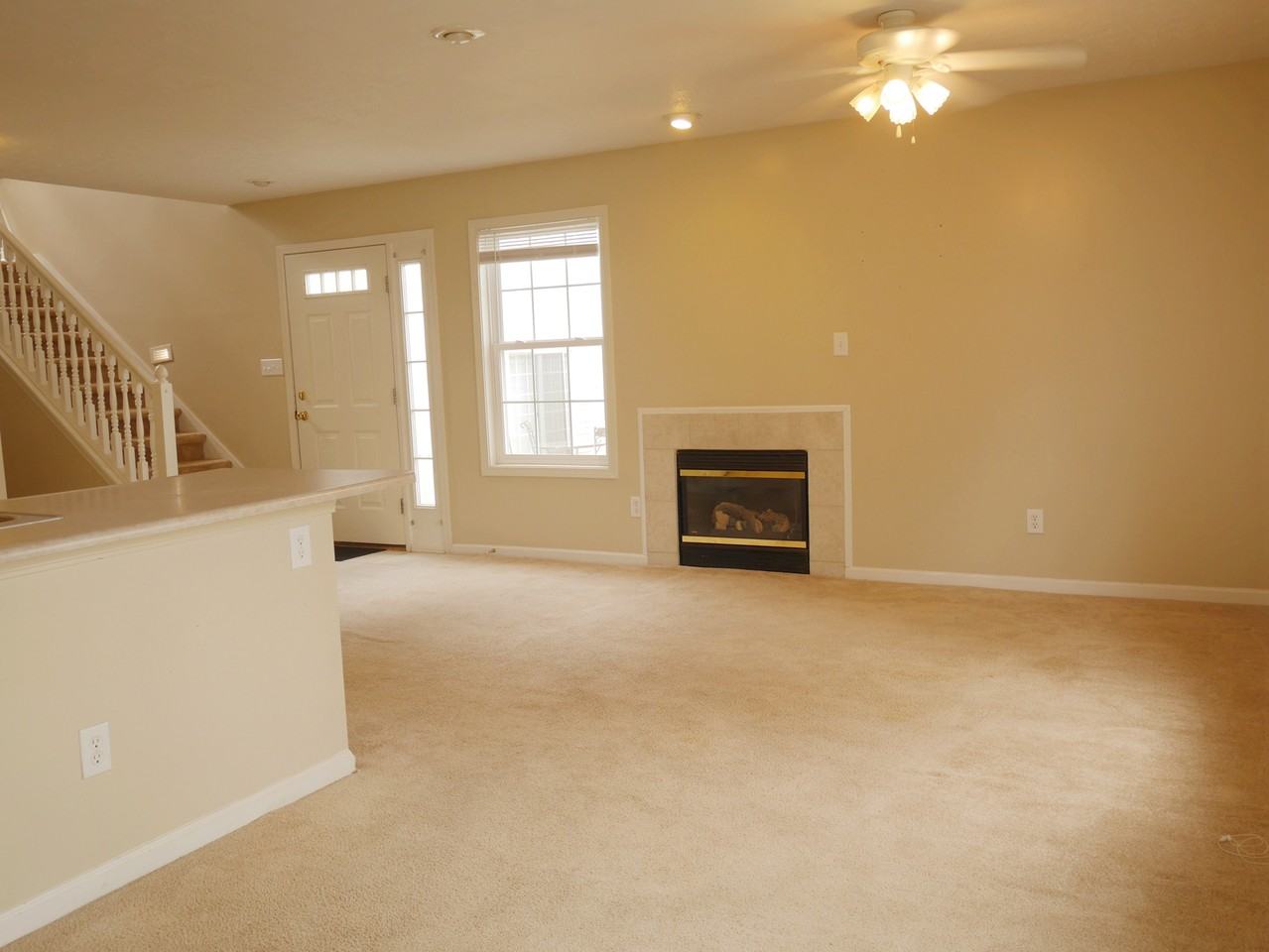 E Oaklawn Ct #2622 - Photo 2 of 15