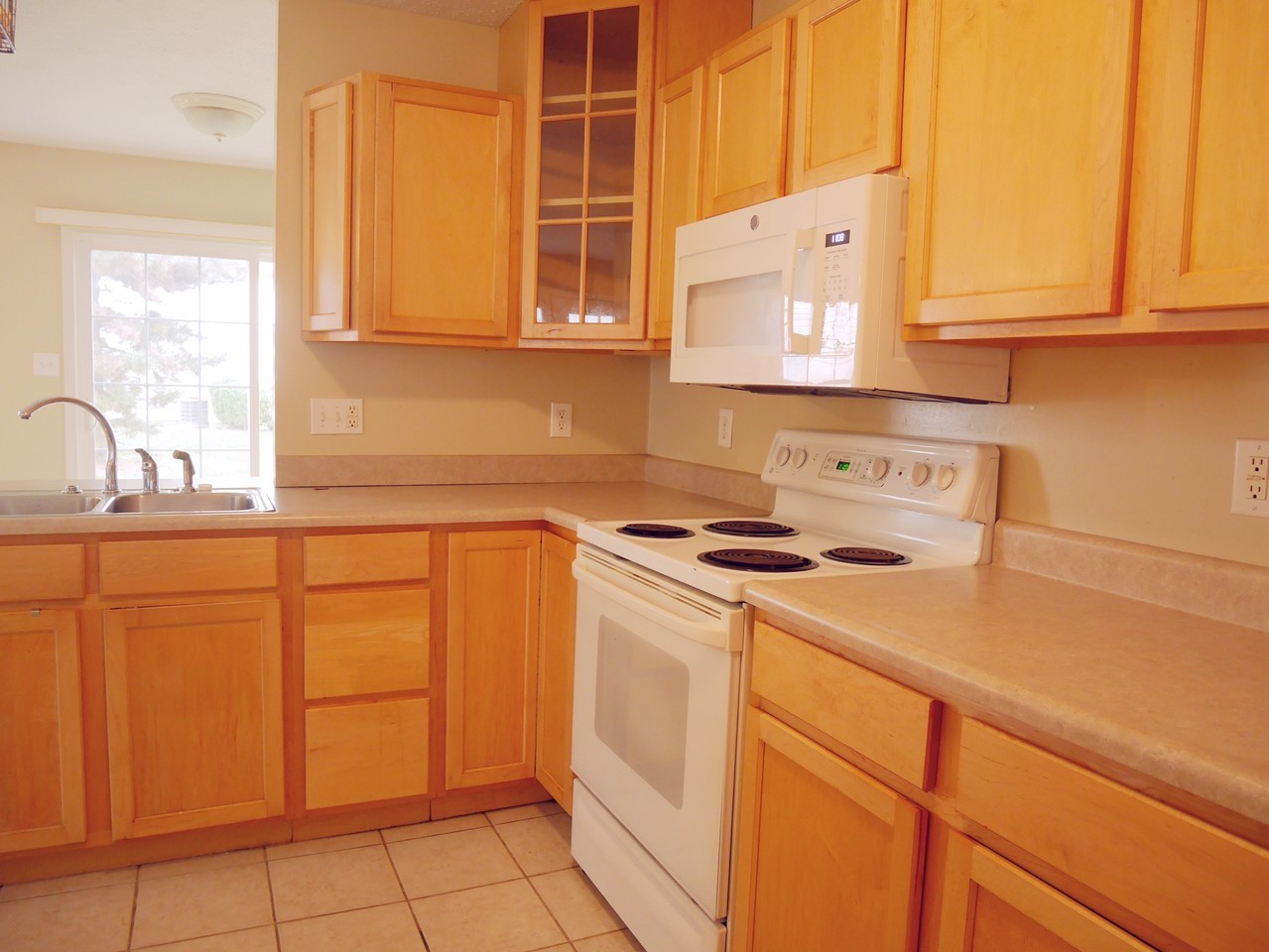 2626 E Oaklawn Ct #2622 - Photo 7 of 15