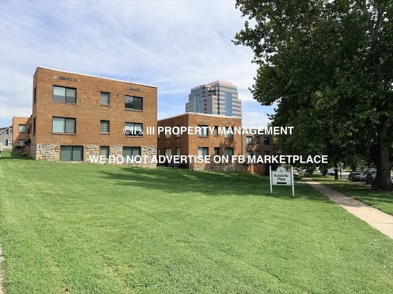 4509 Roanoke Pkwy - Photo 3 of 21