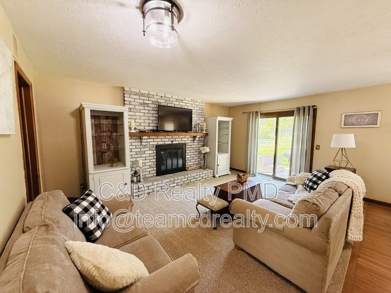 8462 Glenbrook Dr - Photo 6 of 22
