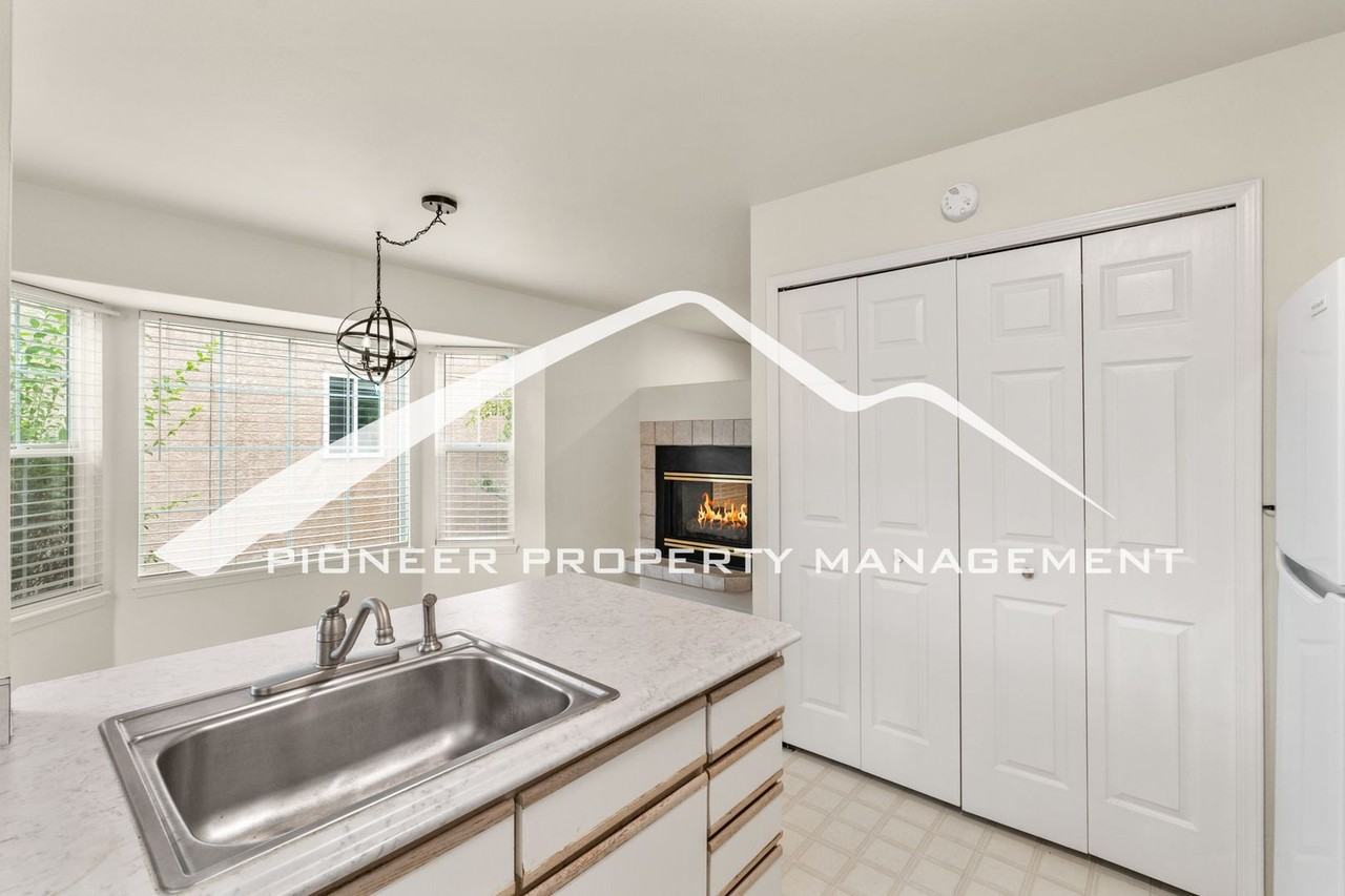 6162 Colony Cir - Photo 6 of 28