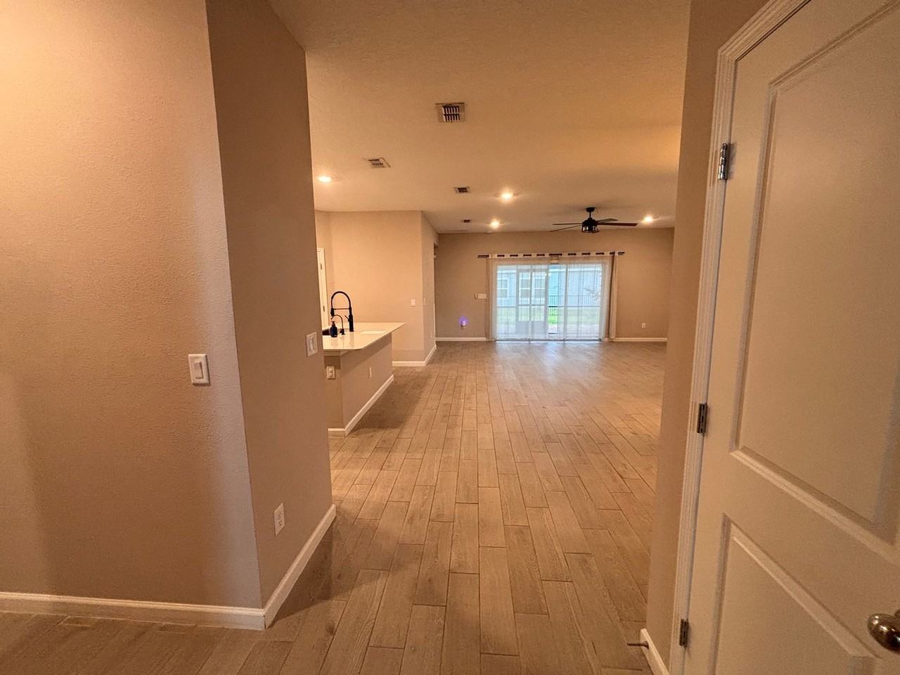 20 Beauclair Blvd - Photo 5 of 36