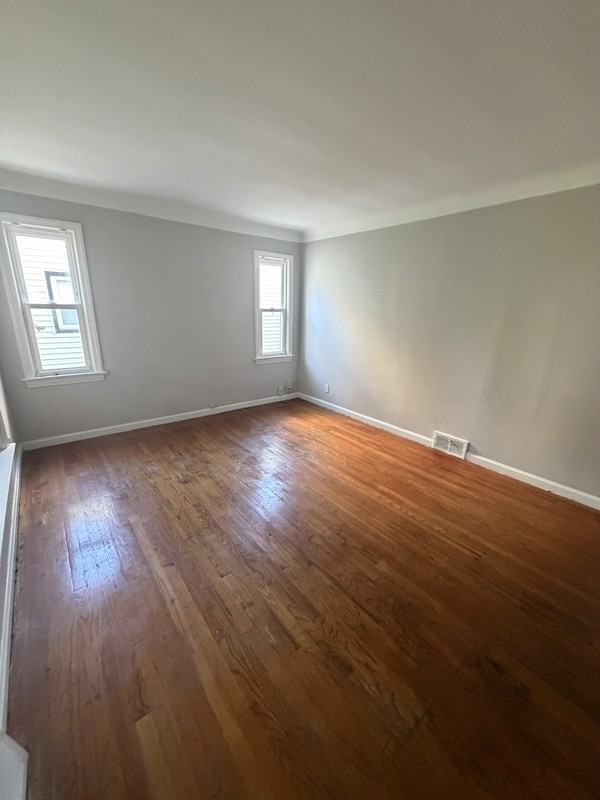 18424 Maple Heights Blvd - Photo 2 of 10