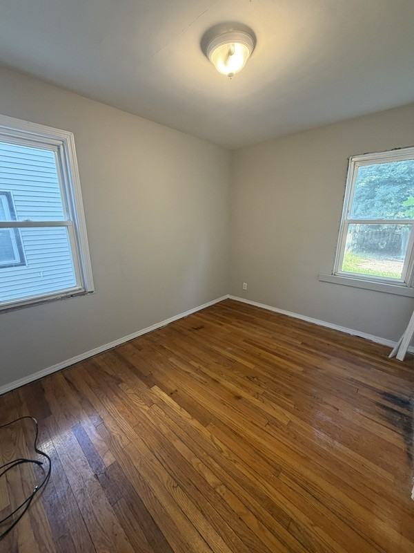 18424 Maple Heights Blvd - Photo 3 of 10
