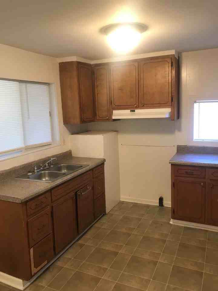 224 Wayne Avenue - Photo 3 of 16