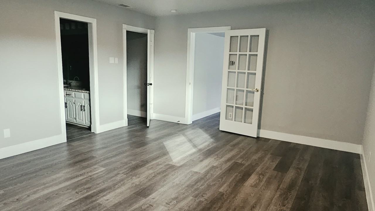 2509 Parkside Dr #NA - Photo 3 of 11