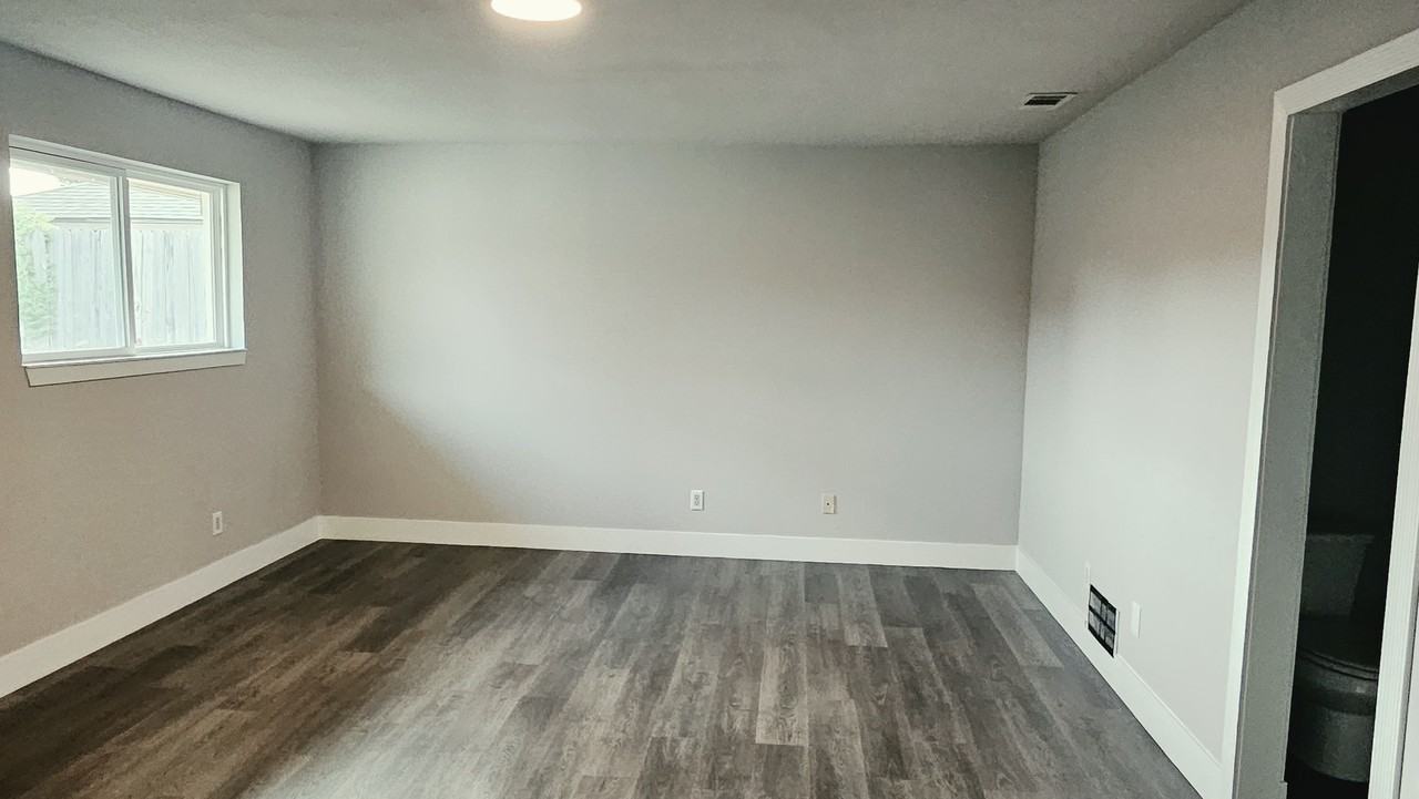 2509 Parkside Dr #NA - Photo 4 of 11