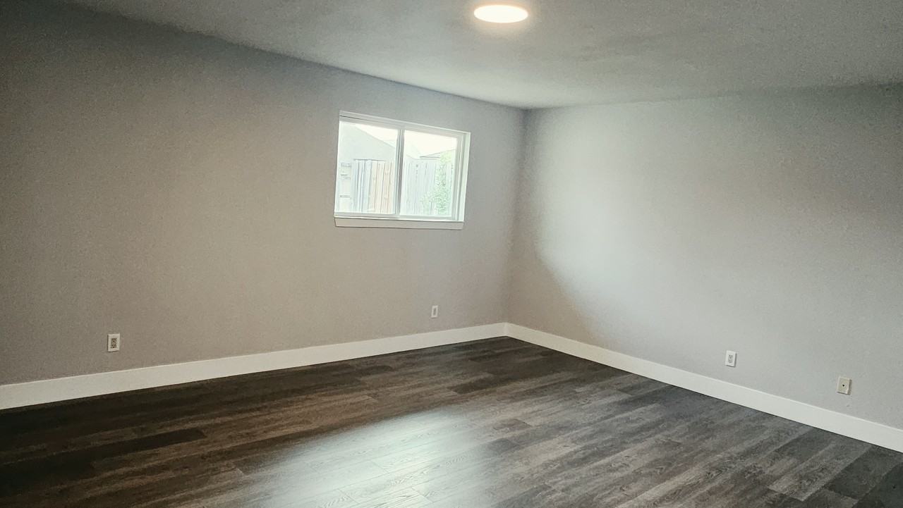 2509 Parkside Dr #NA - Photo 6 of 11