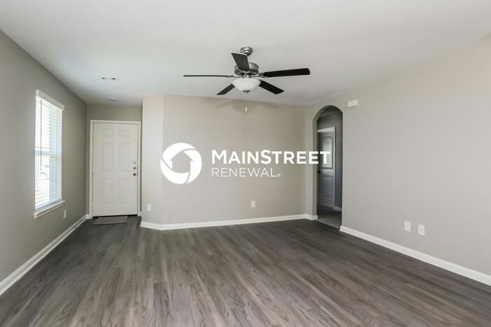 23075 Bellini Dr - Photo 5 of 16