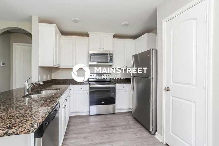 23075 Bellini Dr - Photo 6 of 16
