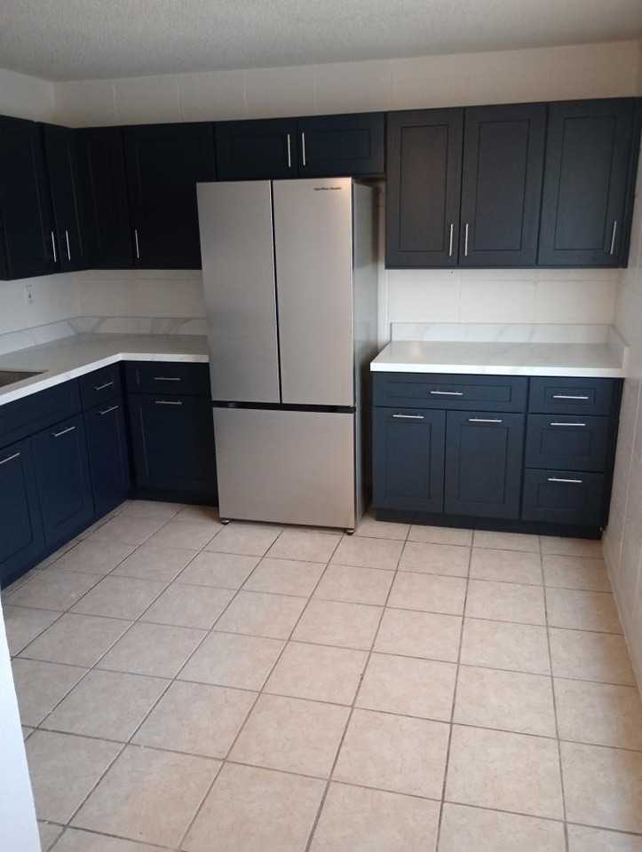 401 N D St #13 - Photo 2 of 20