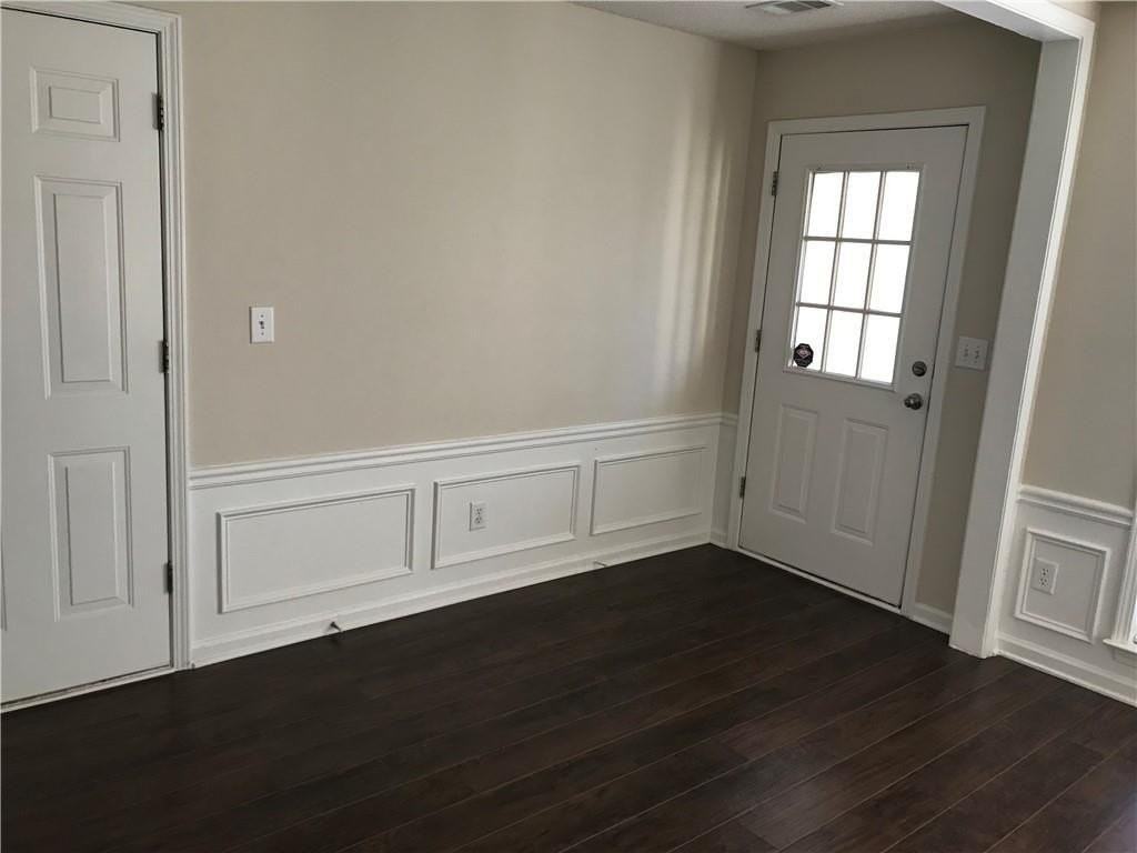 11545 Bentham Ct - Photo 3 of 26