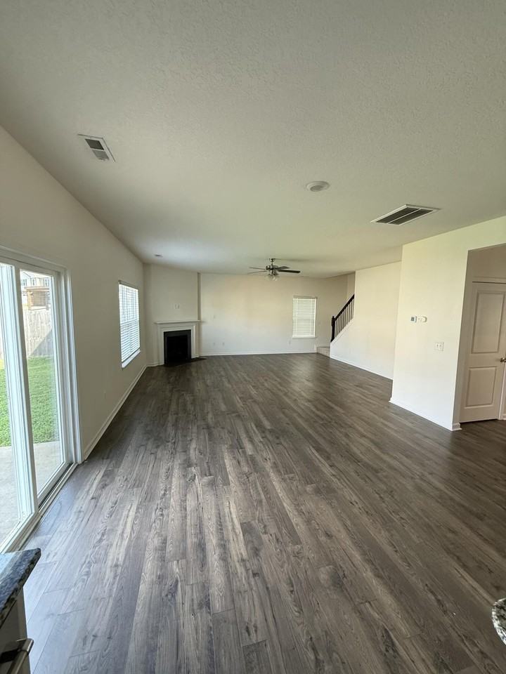 317 Hayley Marie Ln - Photo 3 of 17