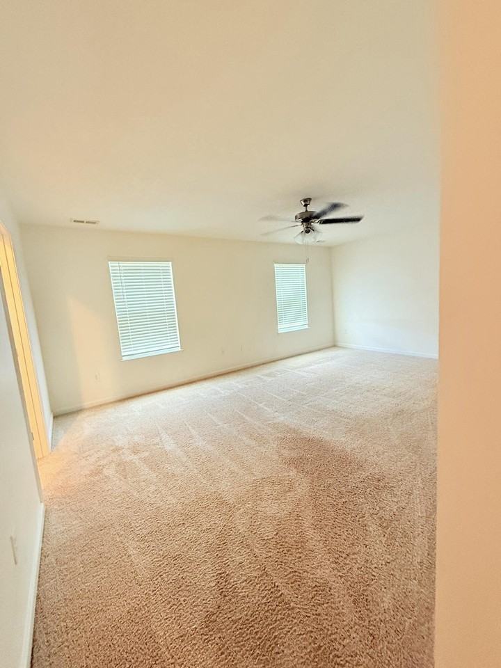 317 Hayley Marie Ln - Photo 6 of 17