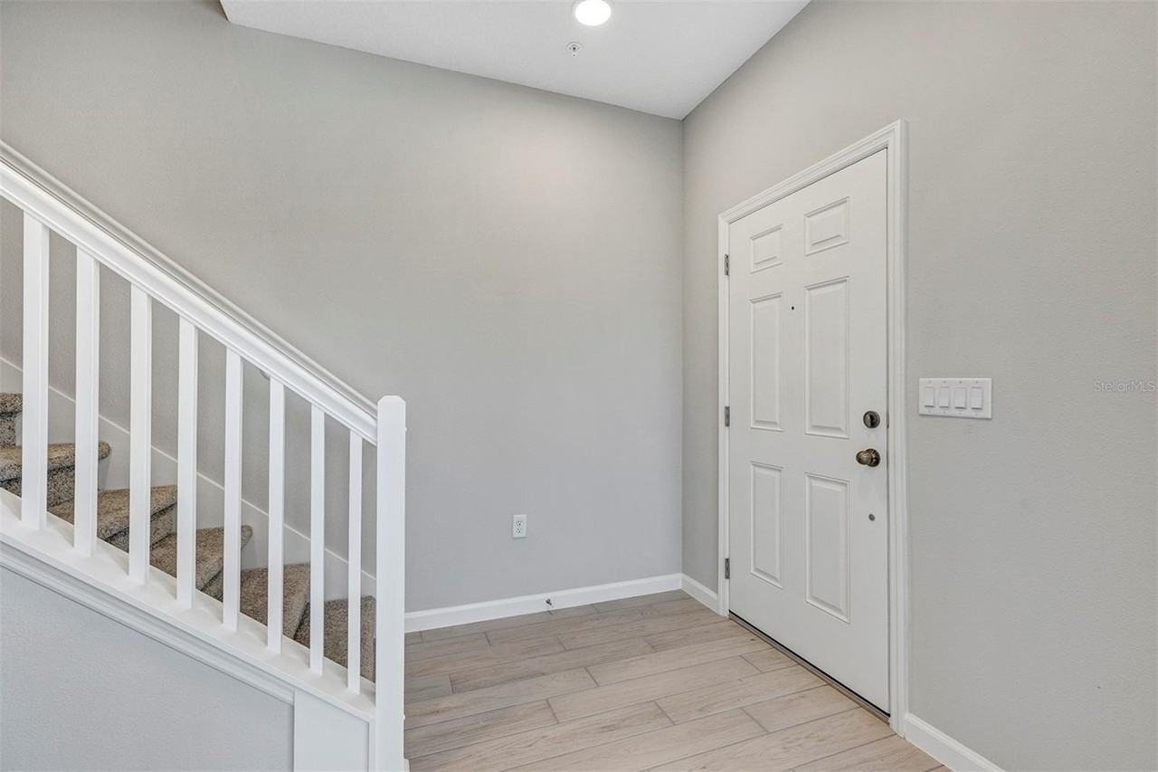 518 Lady Palm St - Photo 3 of 50
