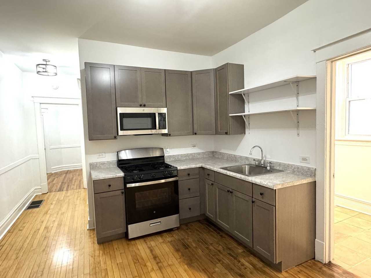 4050 W Hirsch St #1 - Photo 6 of 13