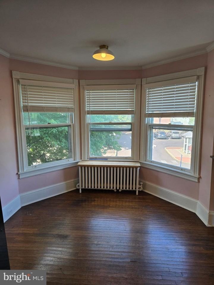 54 W State St #2 - Photo 5 of 12