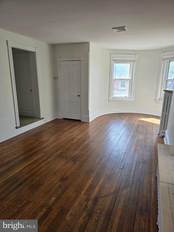 54 W State St #2 - Photo 7 of 12