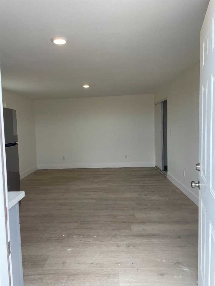 1958 Citrus Ave - Photo 2 of 8