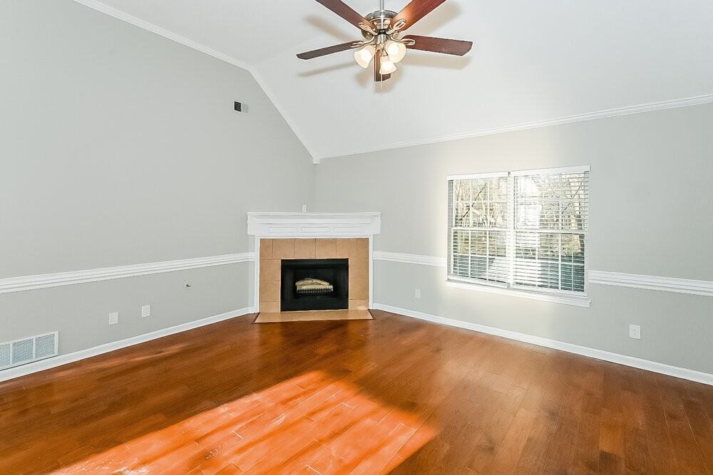 5333 Doe Ln - Photo 3 of 16