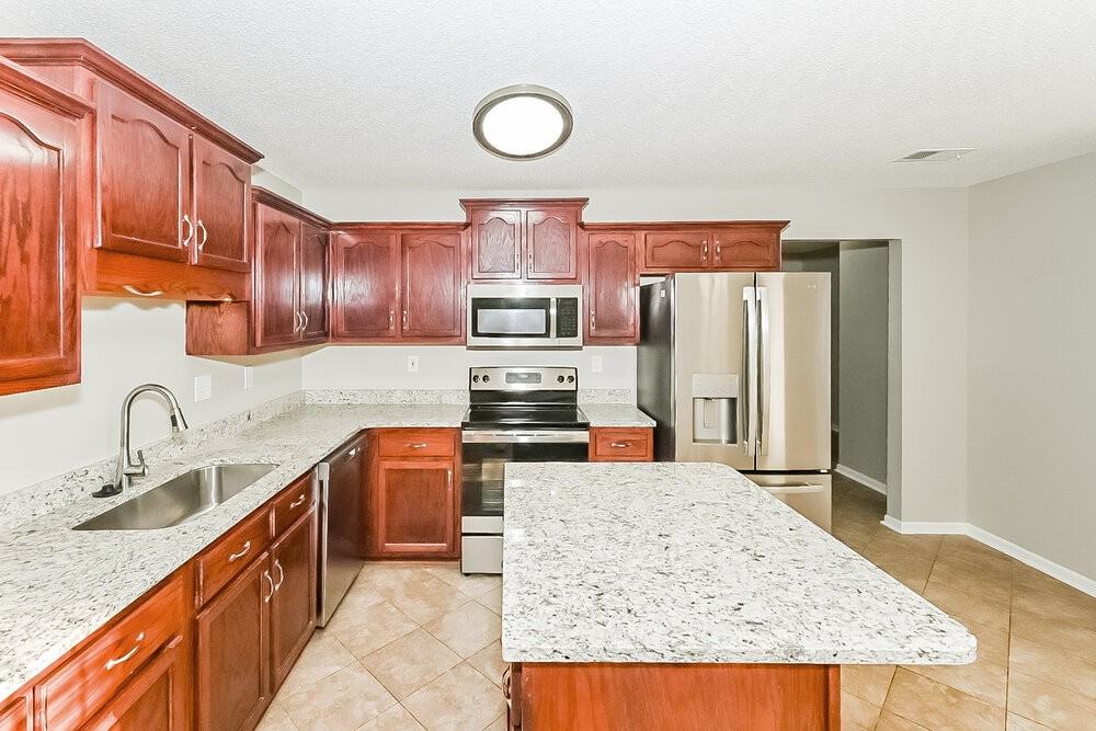 5333 Doe Ln - Photo 6 of 16