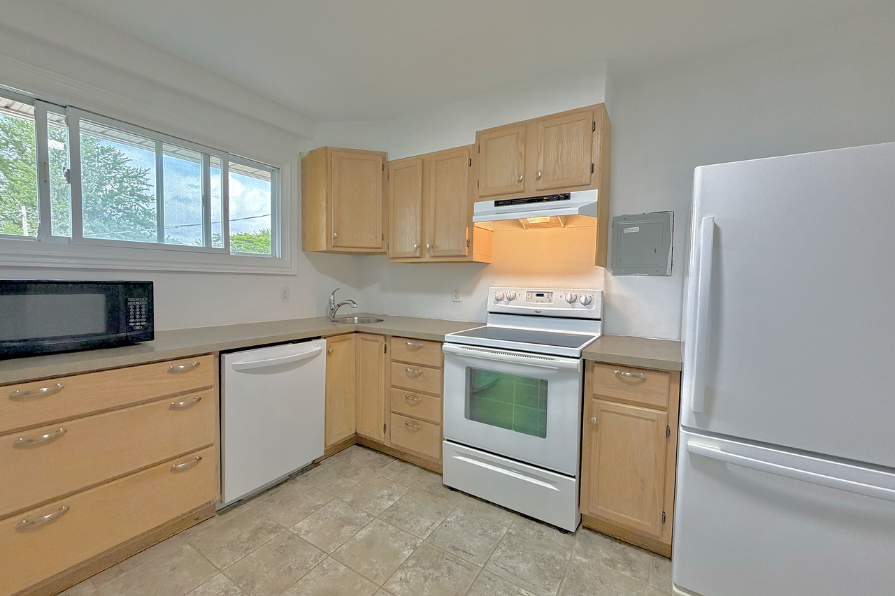 1023 Eagle Drive - Photo 6 of 20