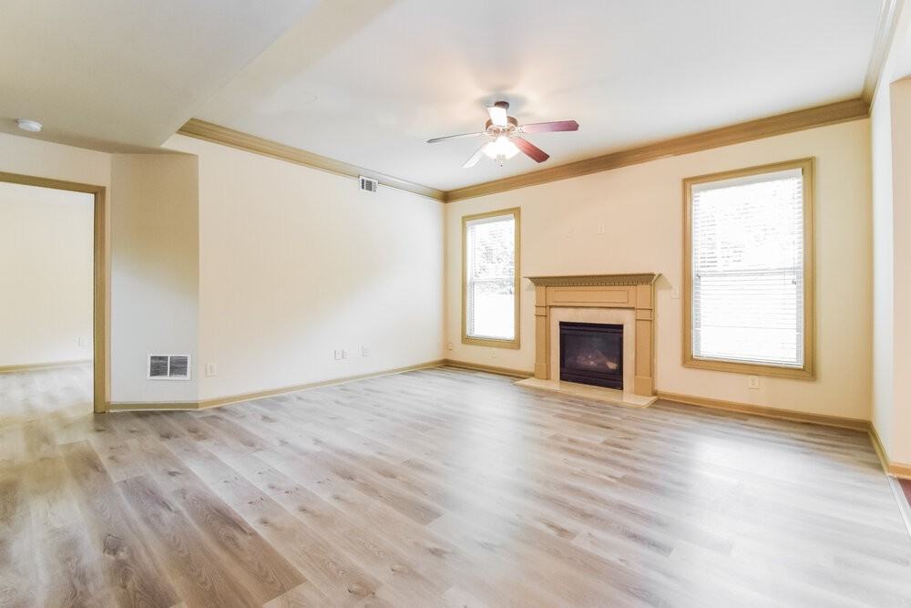 2080 Raegan Way - Photo 5 of 17