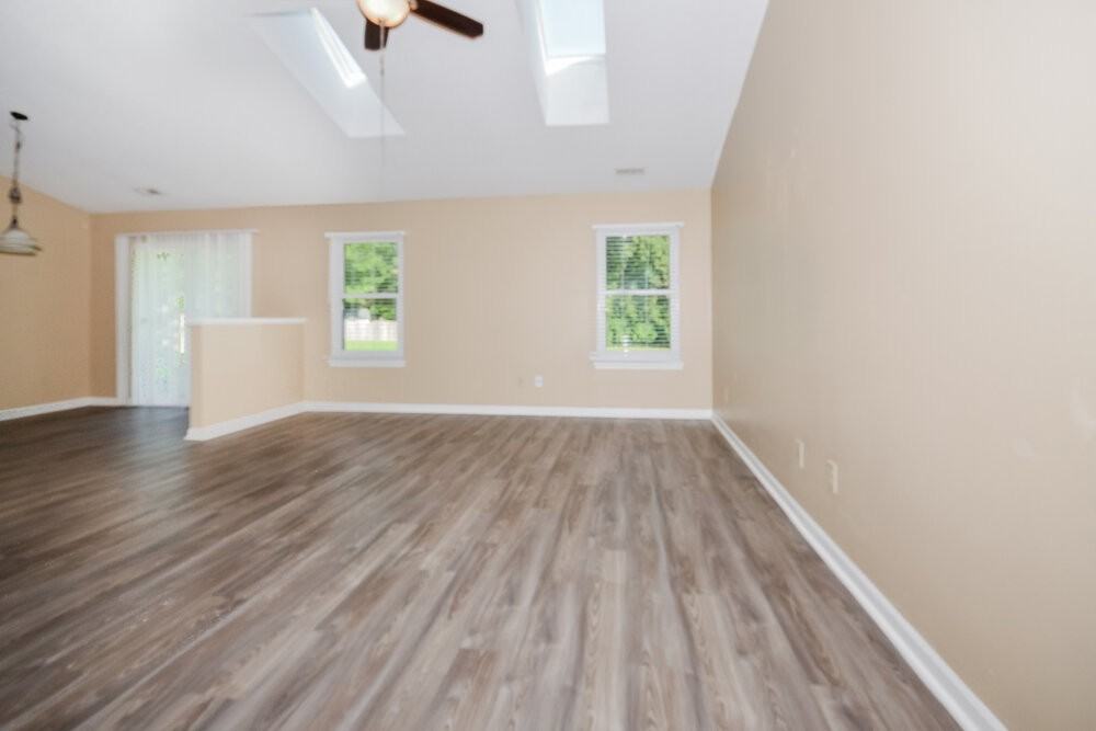 9012 Lighthorse Dr - Photo 4 of 16