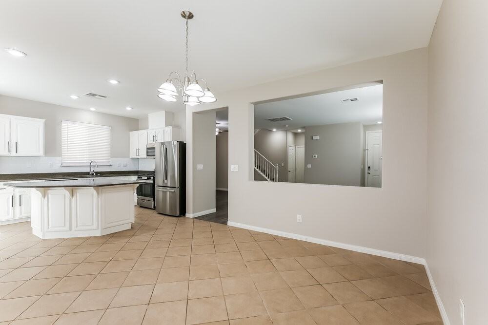 10747 Iona Island Ave - Photo 7 of 17