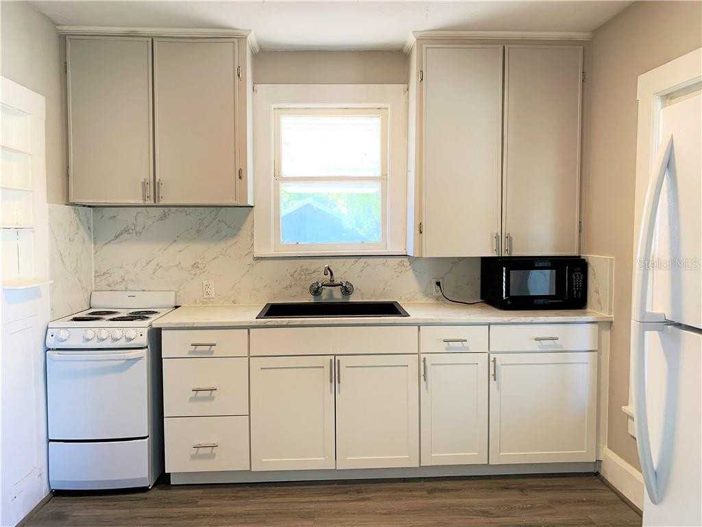 812 14th Street North - N #N - Photo 4 of 24