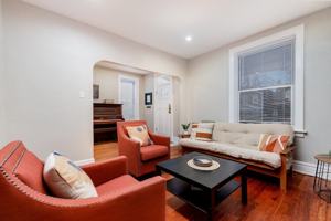 featured image of 3960 Tholozan Ave