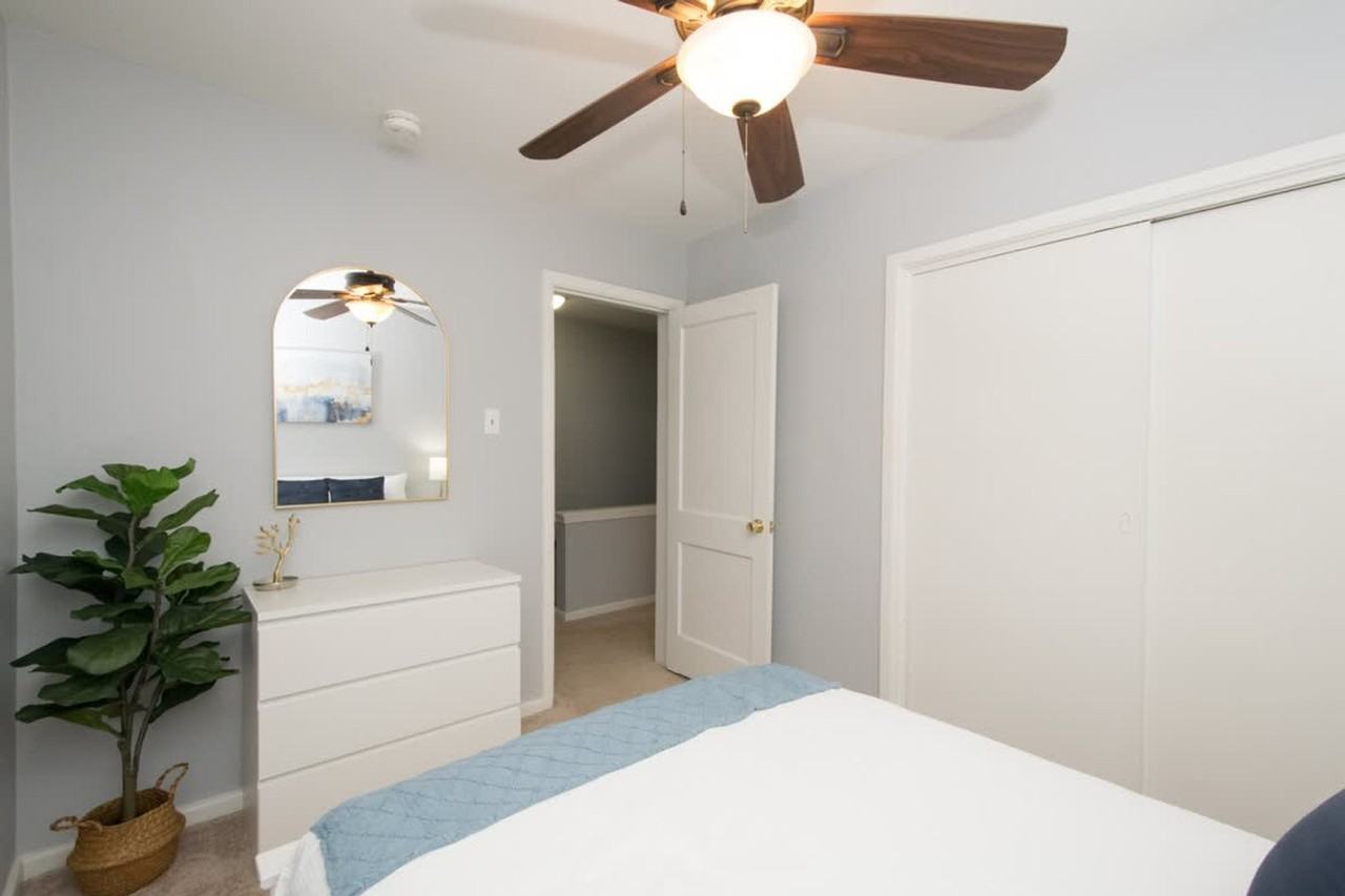 615 Biltmore Ave #1597140P - Photo 6 of 15