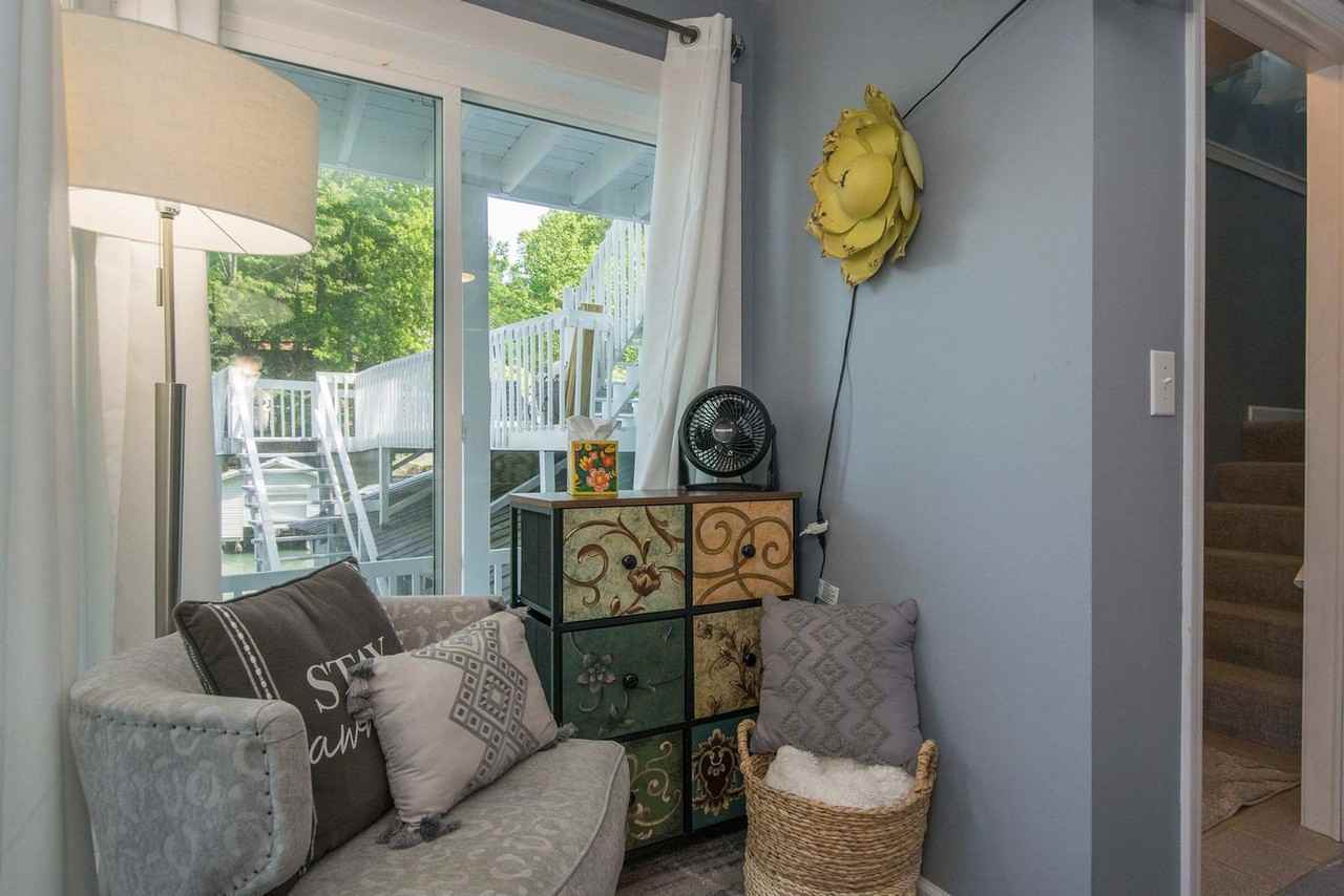 2078 Memorial Hwy #1597173P - Photo 4 of 39