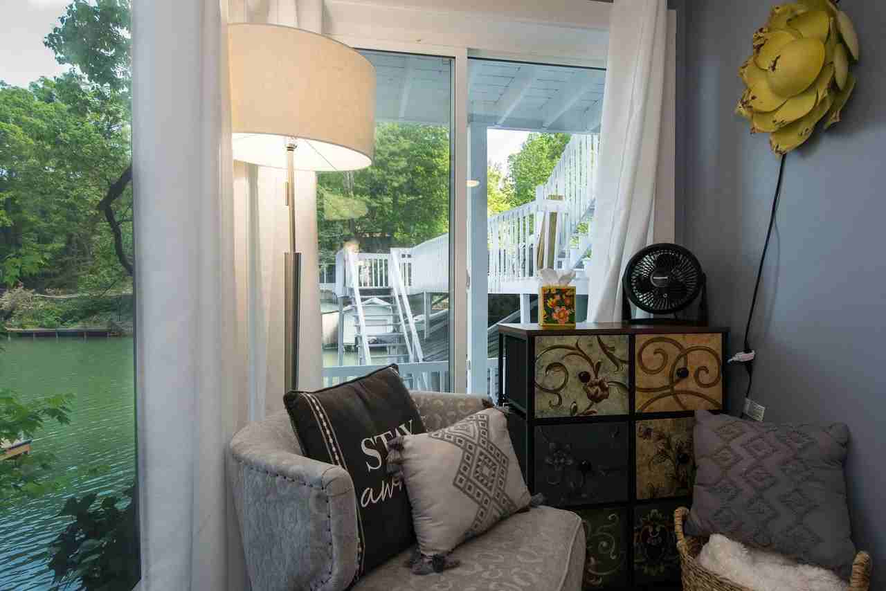 2078 Memorial Hwy #1597173P - Photo 5 of 39