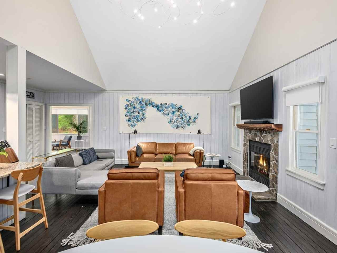 49 Smith St #1597167P - Photo 5 of 35