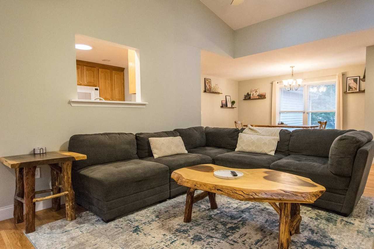 10 Silver Springs Dr #1597191P - Photo 4 of 50