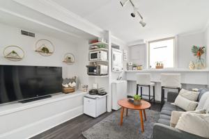 featured image of 339 Merrimon Ave